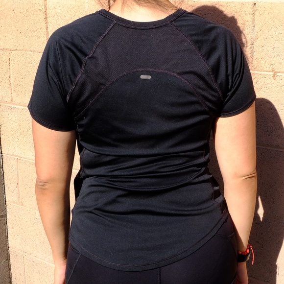 workout top - Picture 2 of 2